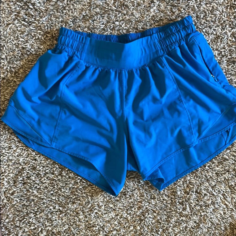 4” Lululemon Hotty hot shorts like new! Poolside blue